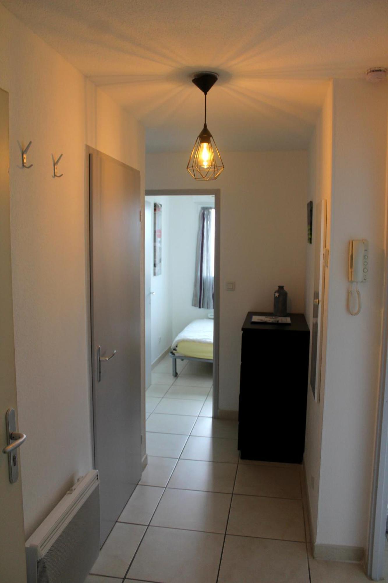Appartement T3 Cosy Et Spacieux - 4 A 6 Couchages - Climatise, Calme Proche Etang De Thau